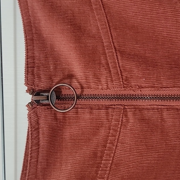 Forever 21 Size 30 Burnt Orange Corduroy Front Zipper Closure A Line Mini Skirt - Picture 2 of 9